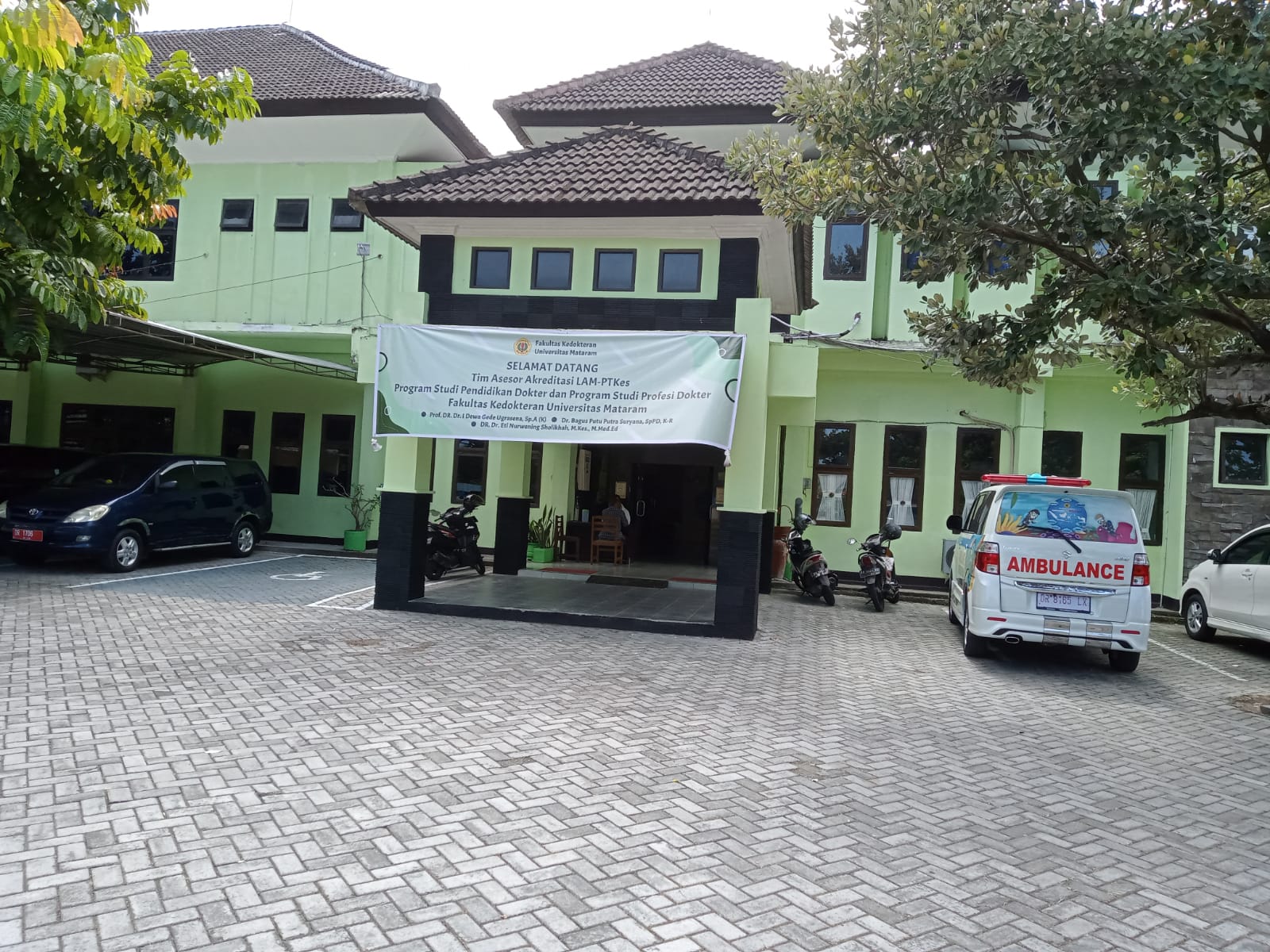 Selamat Datang Asesor LAM-PTKes Dalam Rangka Asesmen Lapangan Akreditasi di Fakultas Kedokteran Universitas Mataram.