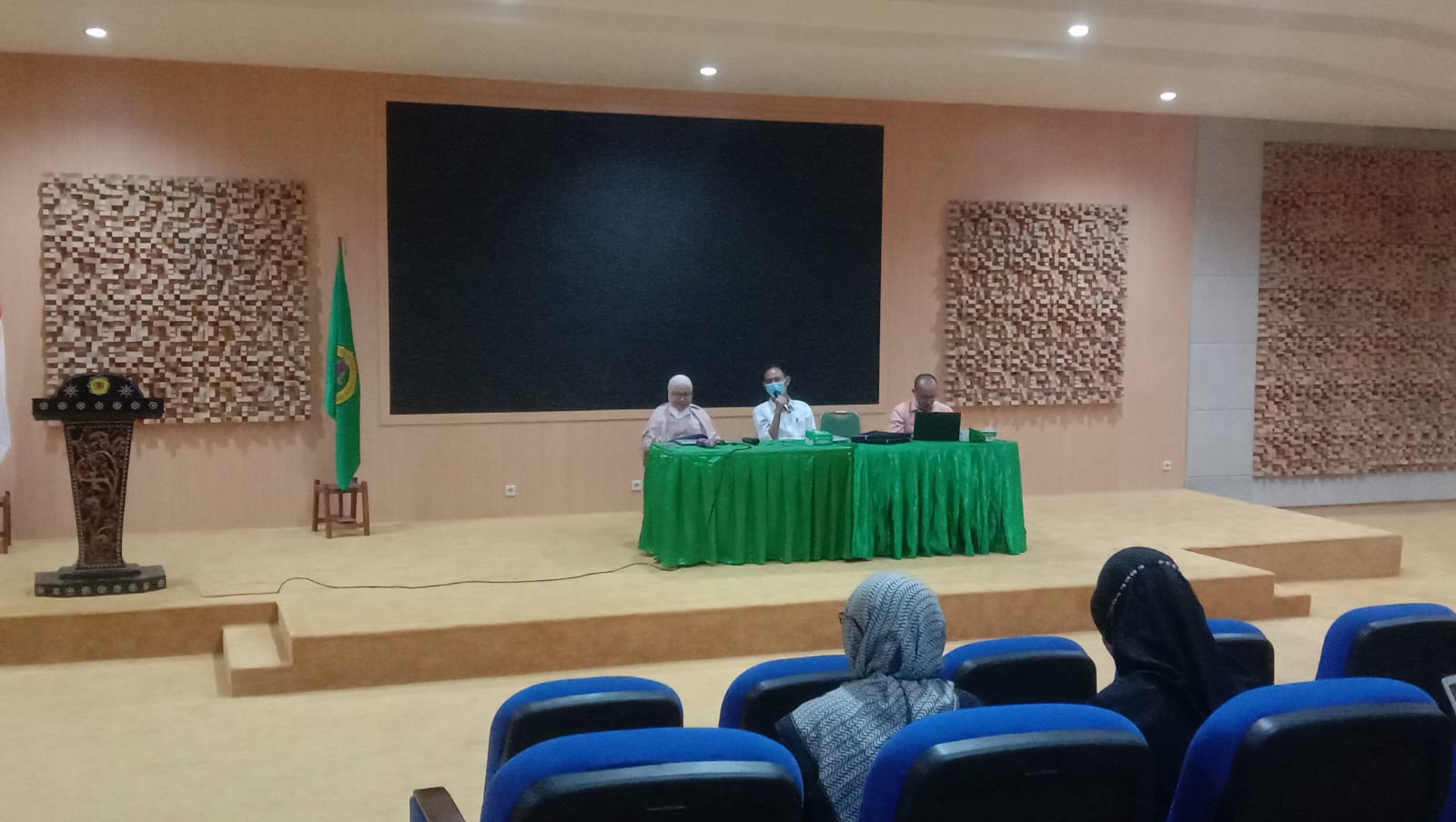 Rapat Tinjauan Managemen dalam Rangka Menindak Lanjuti Hasil Rekomendasi Asesmen Lapangan LAMPT-Kes