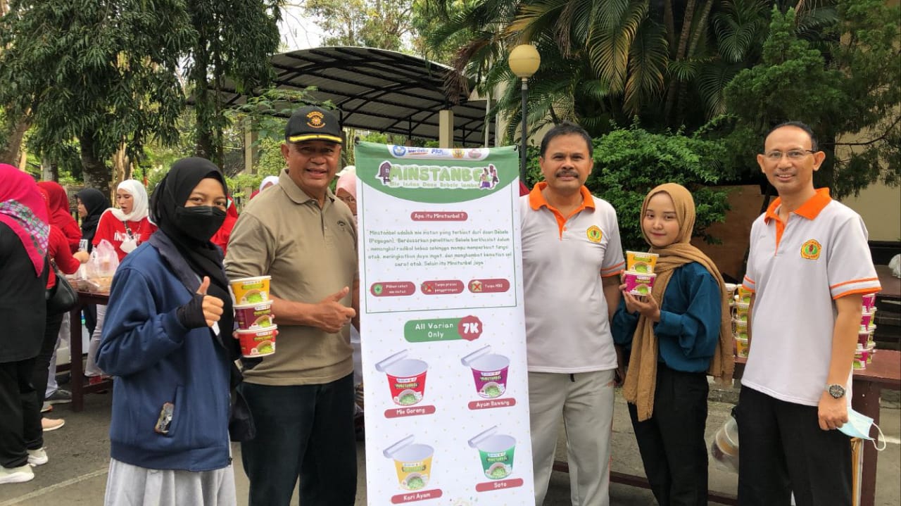 Tim PKM-K Universitas Mataram Sukses Menciptakan Mie Instan dari Daun Bebele (Pegagan) yang Kaya Akan Kandungan Antioksidan