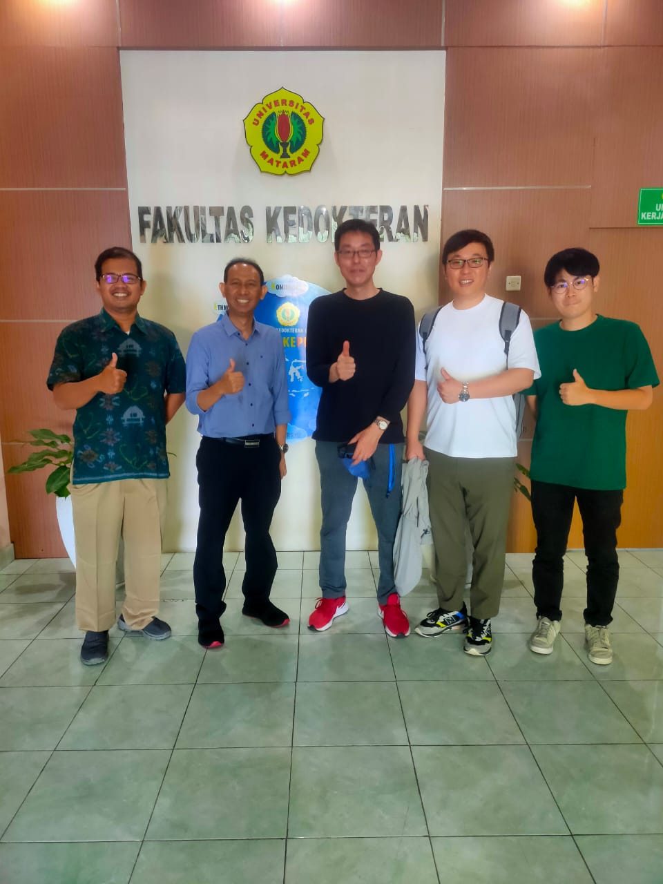 Training peningkatan kapasitas tenaga peneliti FK Universitas Mataram dalam rangka riset Kolaborasi Tricycle ESBL-Ec oleh Sizuo Kayama PhD dan Tim
