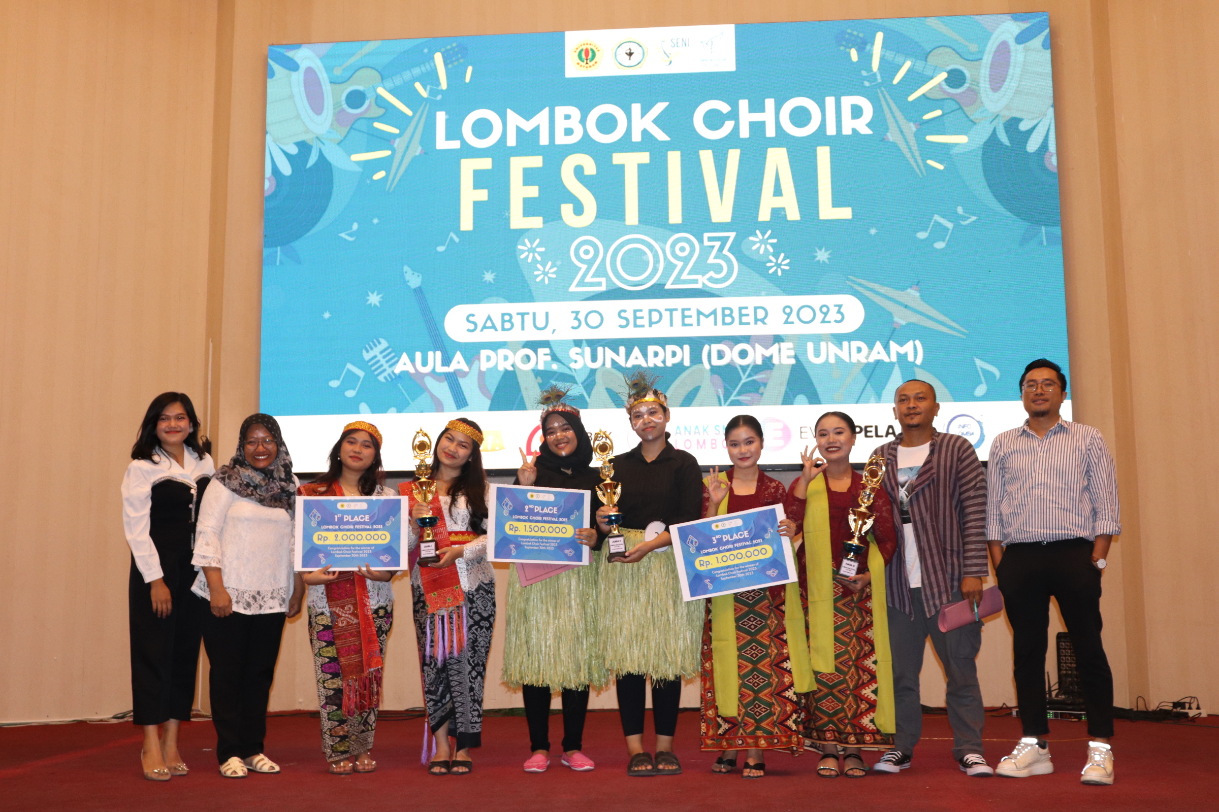 UKF Seni FK Unram sukses menyelenggarakan acara festival paduan suara perdananya