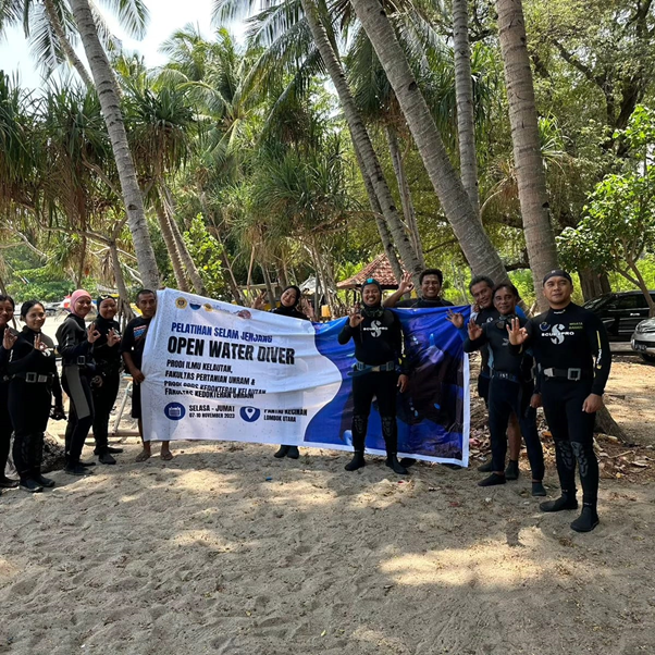 Certification for Open Water Diving: Collaboration between Maritime Medicine Program Specialist and Marine Science Program of the Faculty of Agriculture at Mataram University