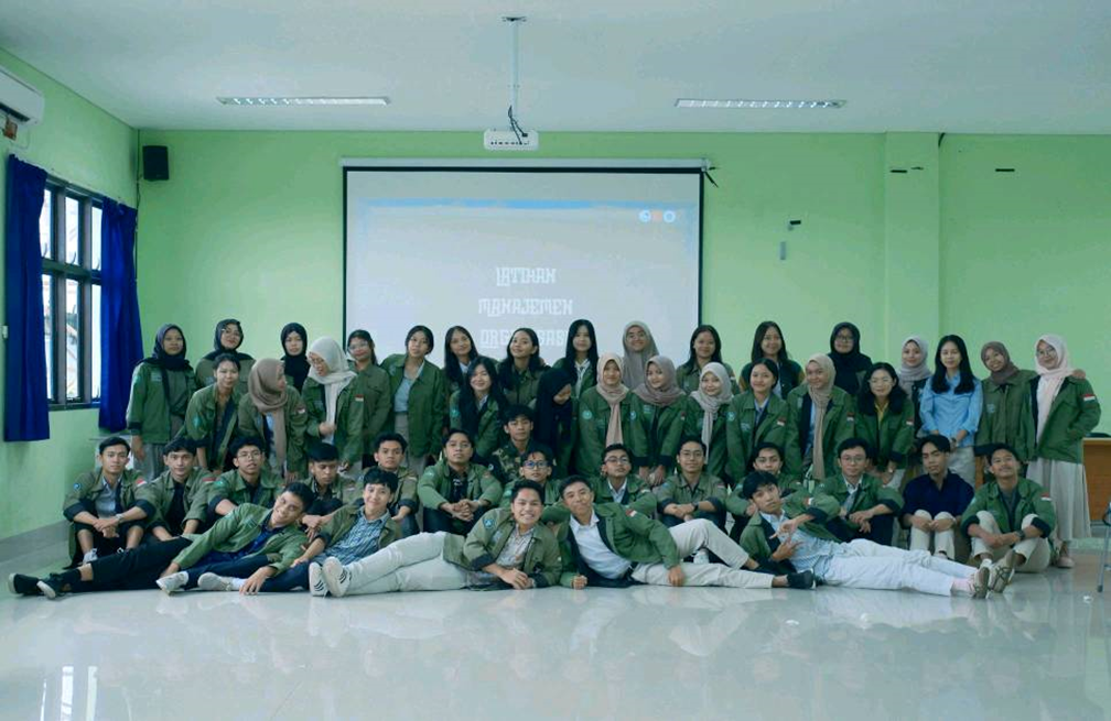 Latihan Manajemen Organisasi oleh HMPD FKIK Unram 2025