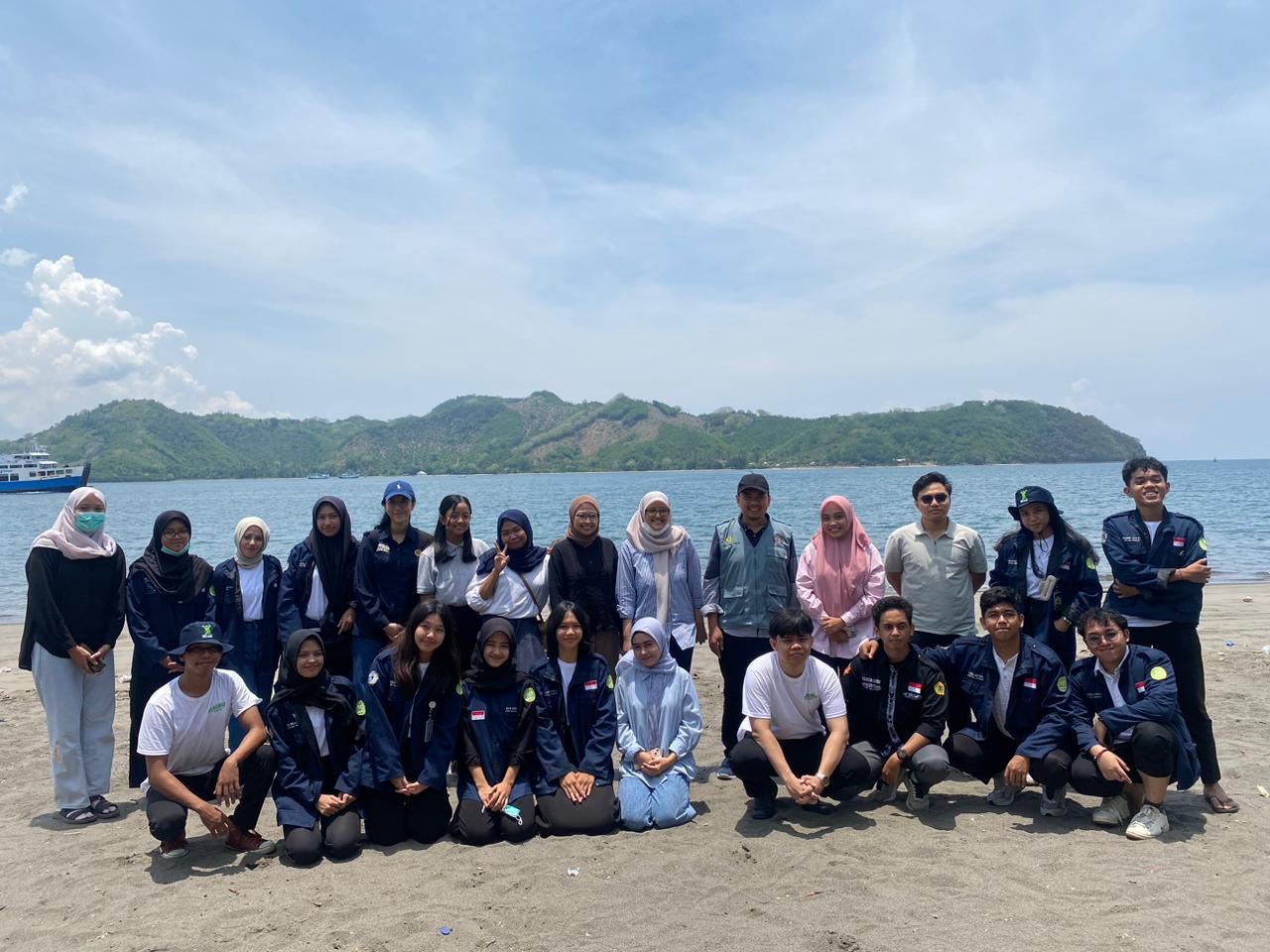 FKIK Universitas Mataram Gelar Pengobatan Gratis di Desa Cemara dalam Rangka Dies Natalis ke-63