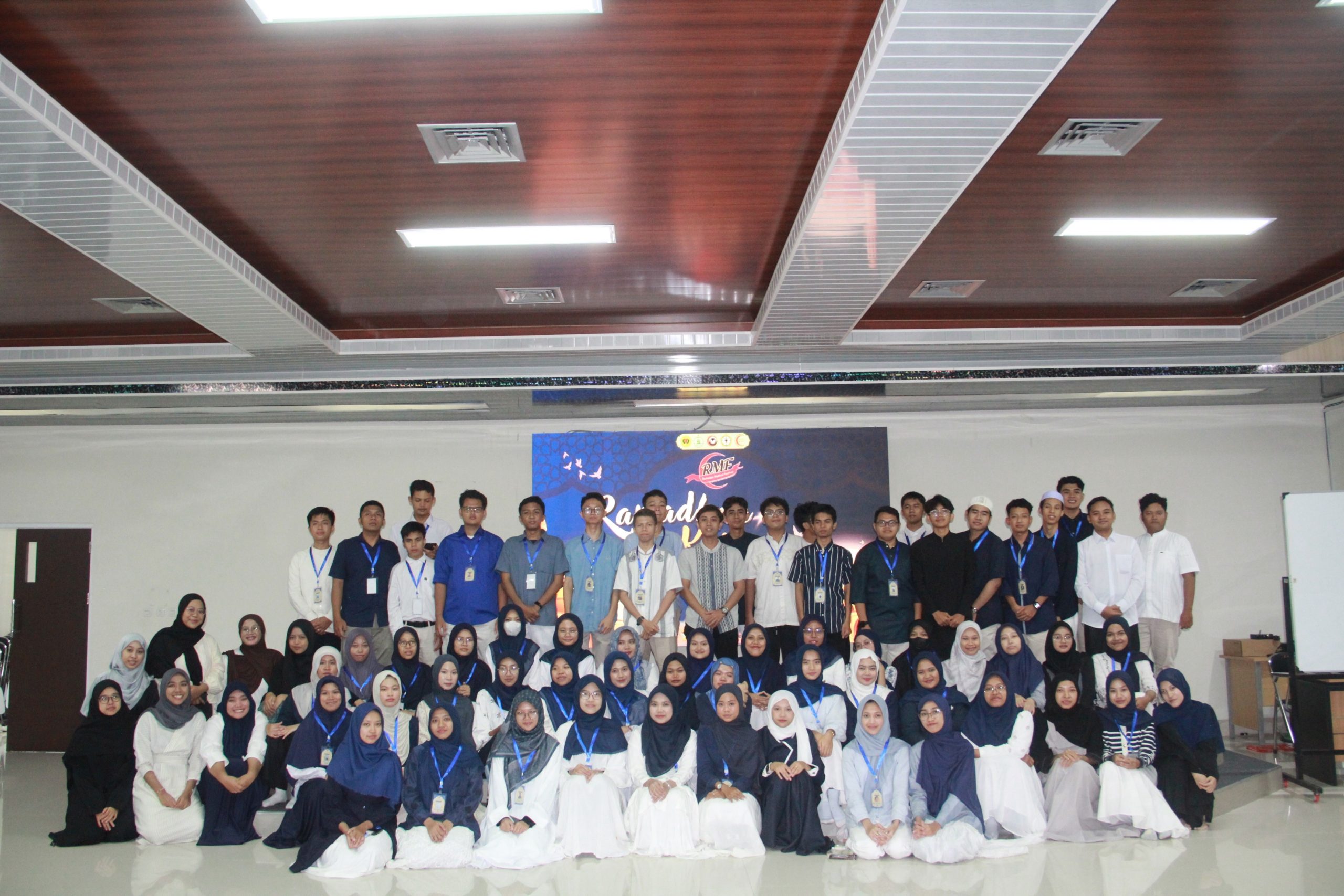 Kajian Akbar dan Buka Bersama Warnai Ramadhan Medical Festival 1447 H di FKIK Unram
